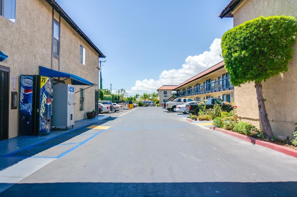 Motel Moonlight Anaheim Exterior foto